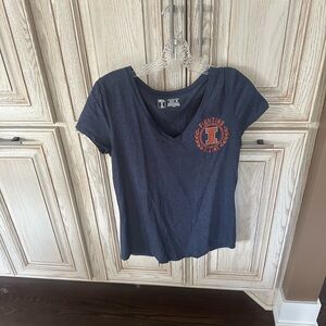 Univerity T University of Illinois tshirt